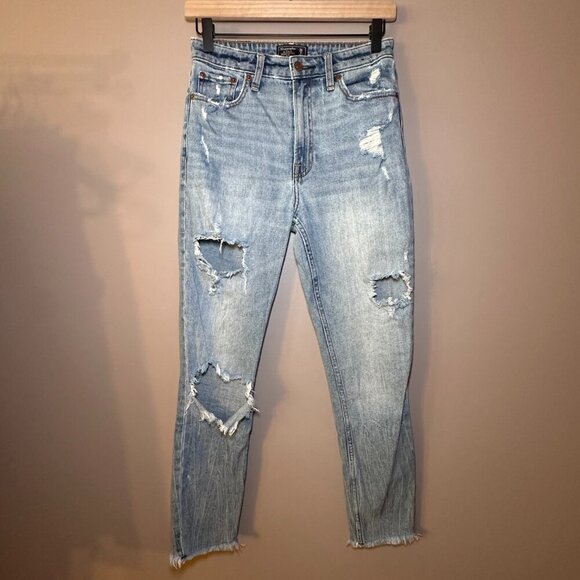 Women's 26/2 Abercrombie & Fitch Simone Slim Style Jeans High Rise Distressing - Picture 2 of 7